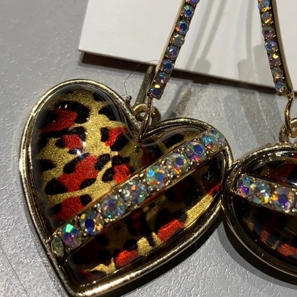New Betsey Johnson Leopard Hanging Earrings - Picture 3 of 4